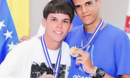 Dos estudiantes cubanos ganan oro en Olimpiada Centroamericana de Química
